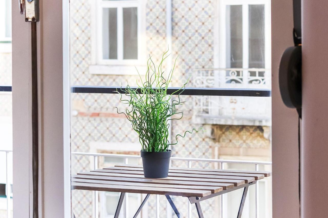 Appartamento Marques Balcony By Homing Lisbona Esterno foto